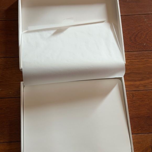 Apple iPad Magic Keyboard box empty new - Picture 3 of 3